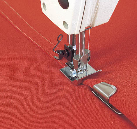 High Speed Two needle Chain Stitch Sewing Machine - Brand: Britex, Model: BR-3800-2 / BR-3800D-2.